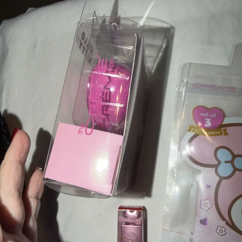 Hello Kitty Premium Plush Blender Duo Creme Shop MakeupSponge, Lip Stain,ETC New